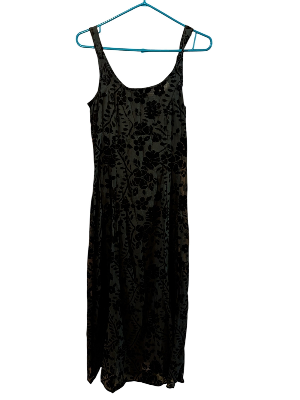 le chateau Black Floral Velvet Maxi Dress
